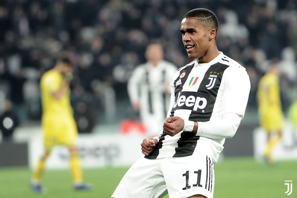 Grêmio está perto de anunciar contratação de Douglas Costa