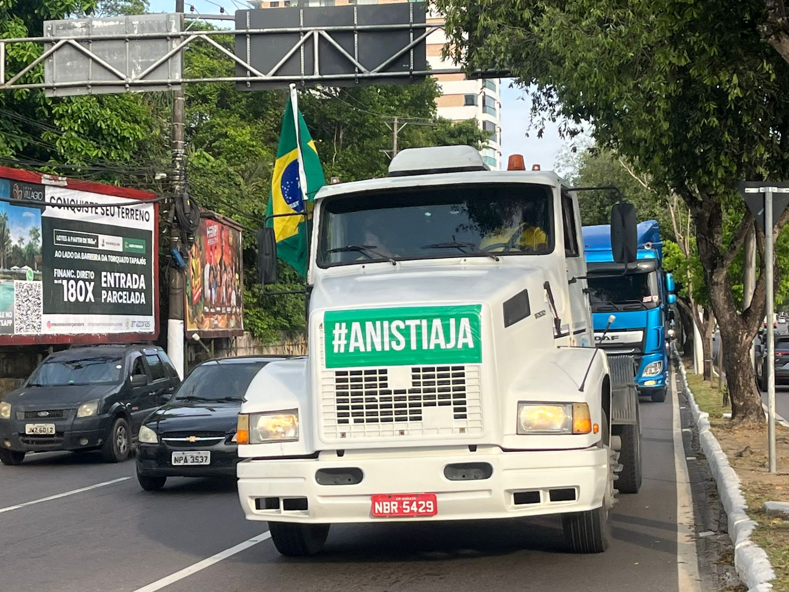 Veja fotos do ato pela anistia na Ponta Negra em Manaus