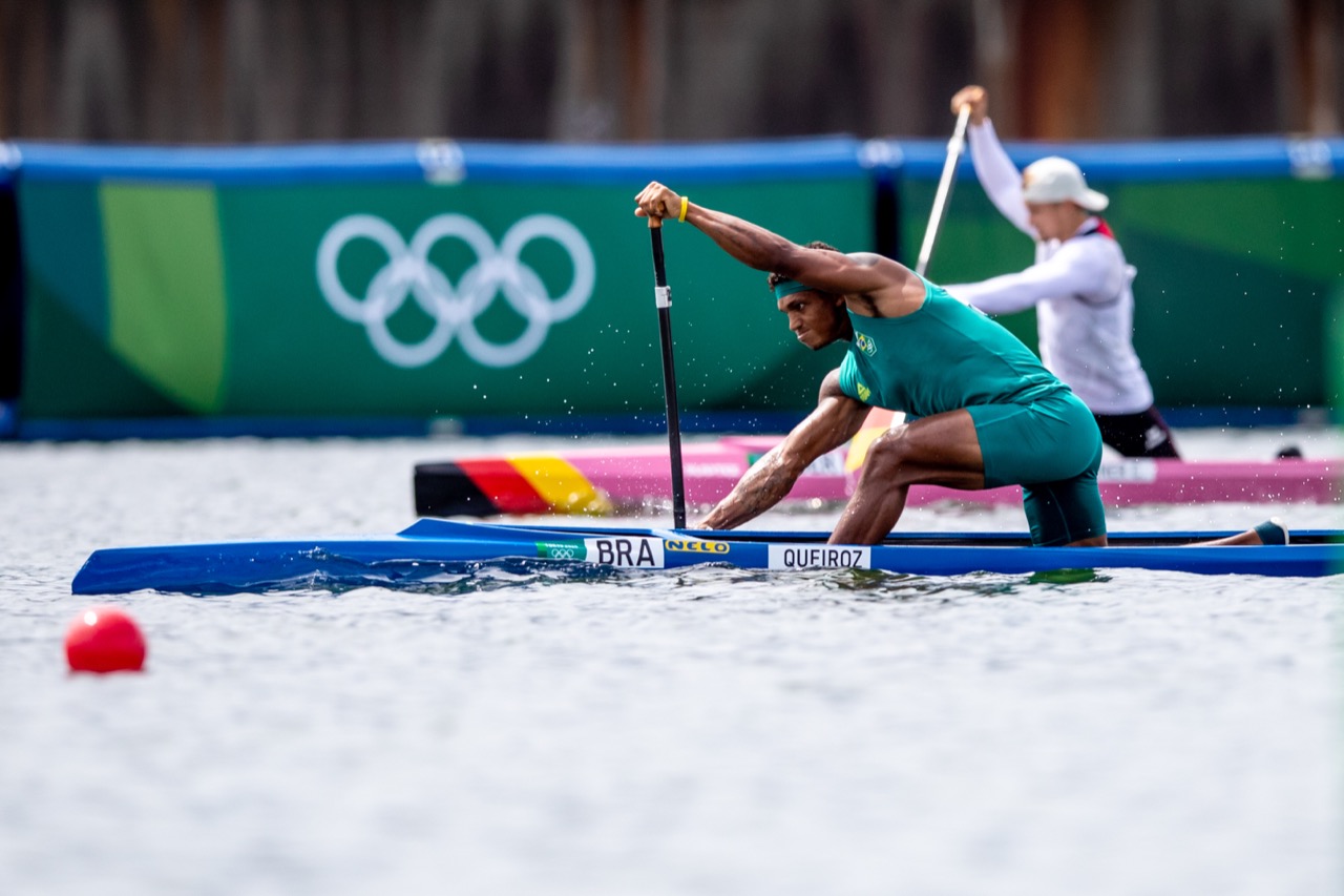 Isaquias é o mais rápido na semi da Canoagem e vai à disputa pelo ouro na final