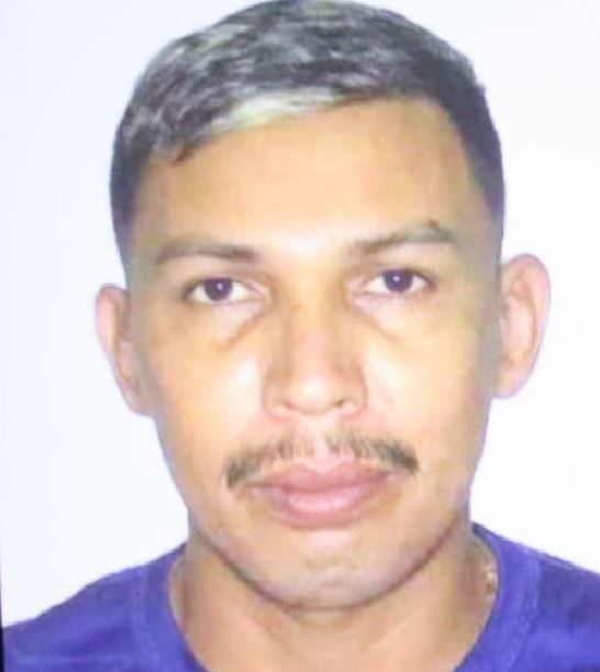 Homem morto na festa de aniversário do sogro era ex-PM foragido em Manaus 