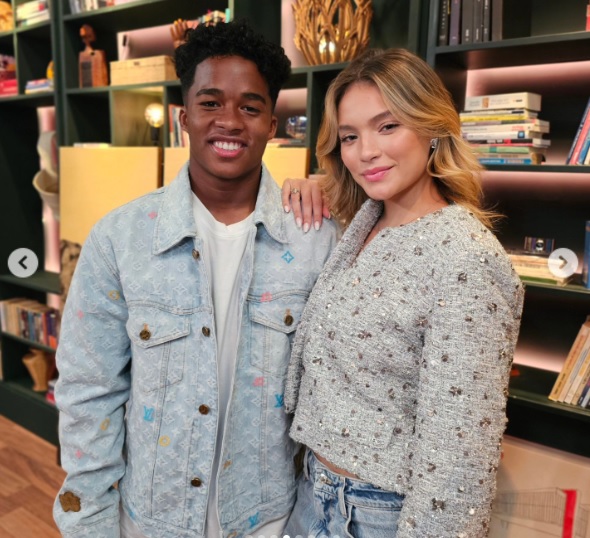 Mãe de Gabriely Miranda, namorada de Endrick, posta indireta após polêmica com mãe de jogador