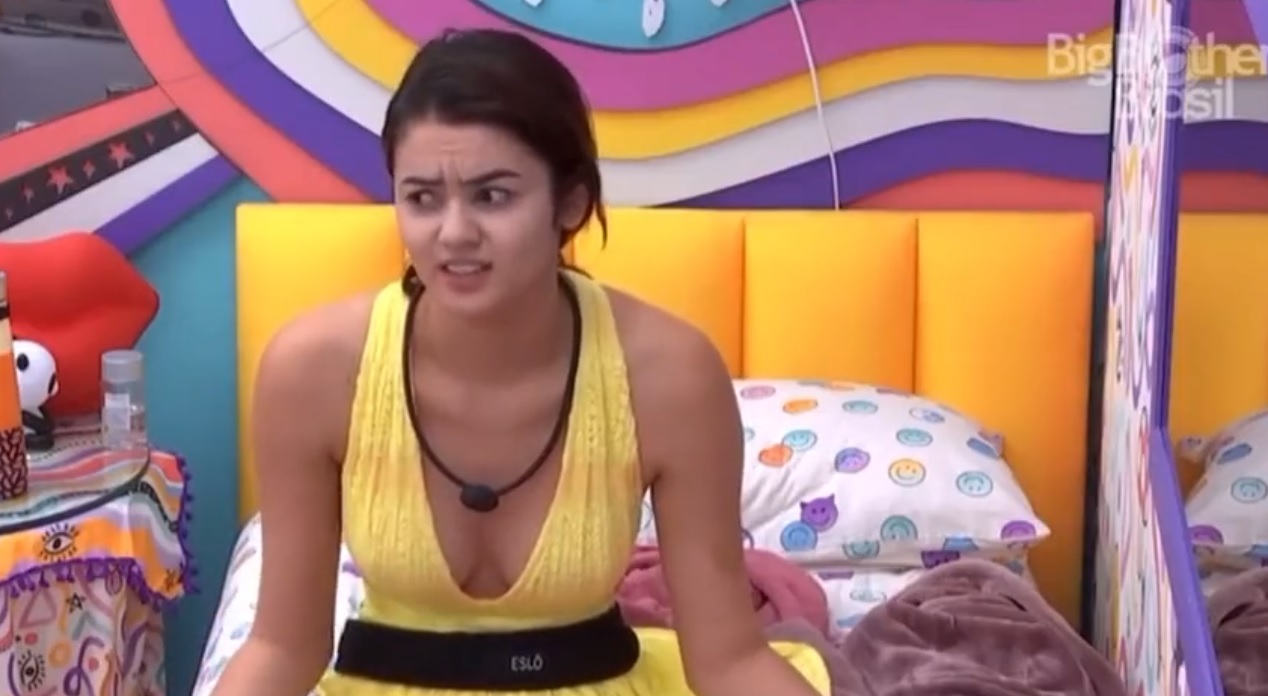 BBB22: Eslô se incomoda com atitude de Natália com Lucas: 'que desnecessário'