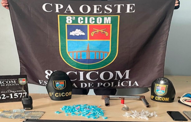 Adolescente é apreendido em quitinete com arma e drogas em Manaus