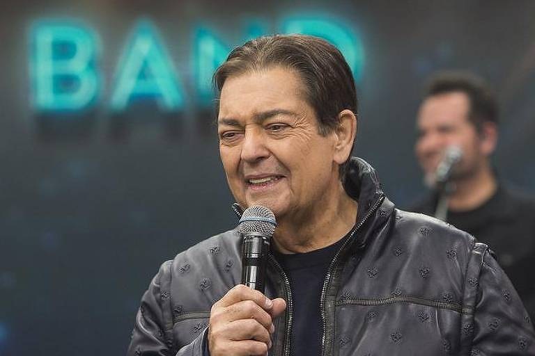 Faustão é internado em São Paulo