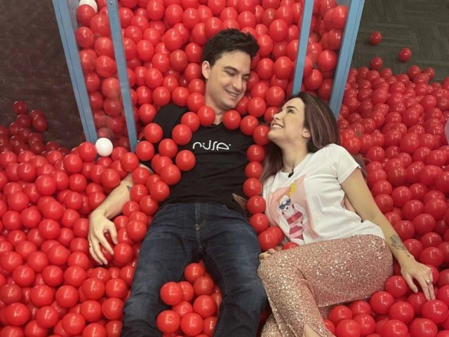 Felipe Neto deseja sorte a ex-namorada que participará do 'Big Brother Portugal'