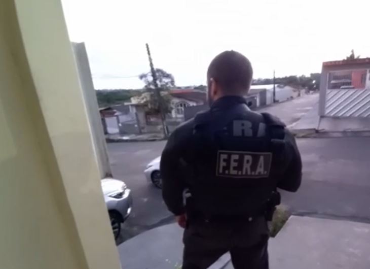 Chefes de facção que lavam dinheiro para traficantes do RJ são presos no Amazonas