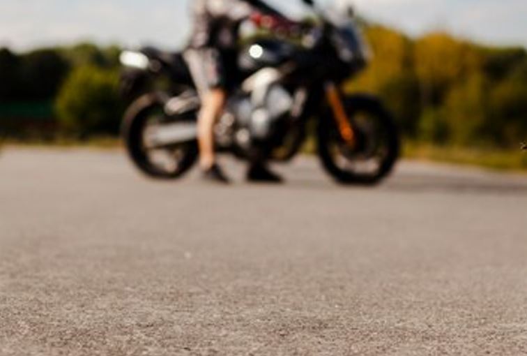 Adolescentes são apreendidos com motocicleta roubada na Ponte Rio Negro