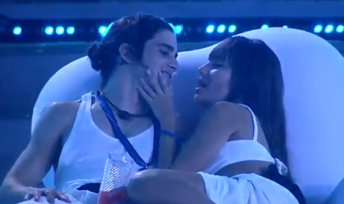 Vídeo mostra tapa na bunda de Fiuk em Juliette e provocação de Thais