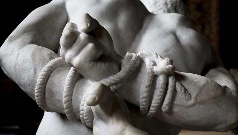 Diarista é presa por mandar sequestrar e extorquir R$ 10 mil de patrão em Manaus