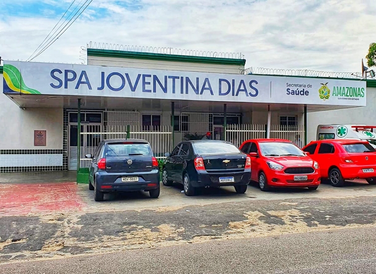 Homem morre no pronto-socorro da Compensa após ser esfaqueado