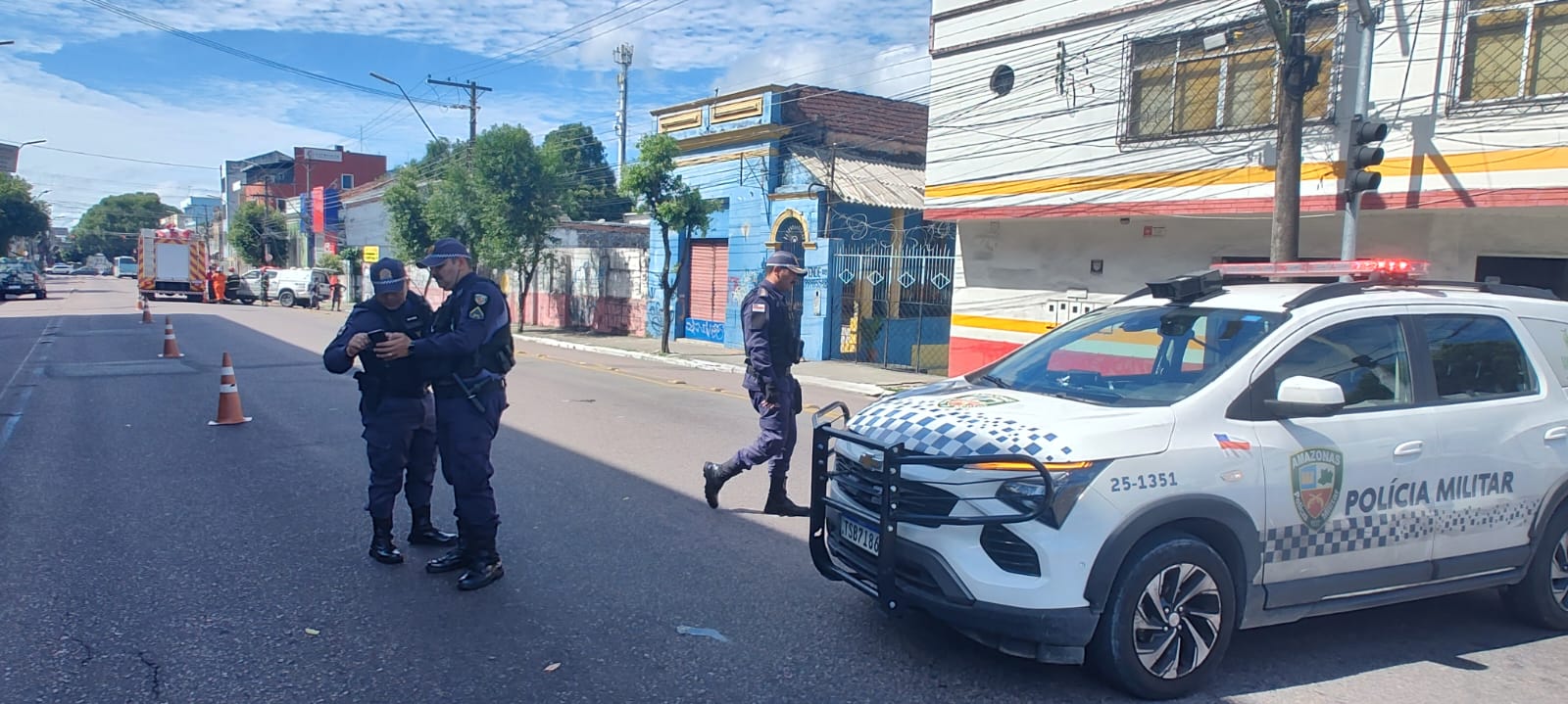 Avenida é interditada no Centro de Manaus após PM encontrar suposto artefato explosivo