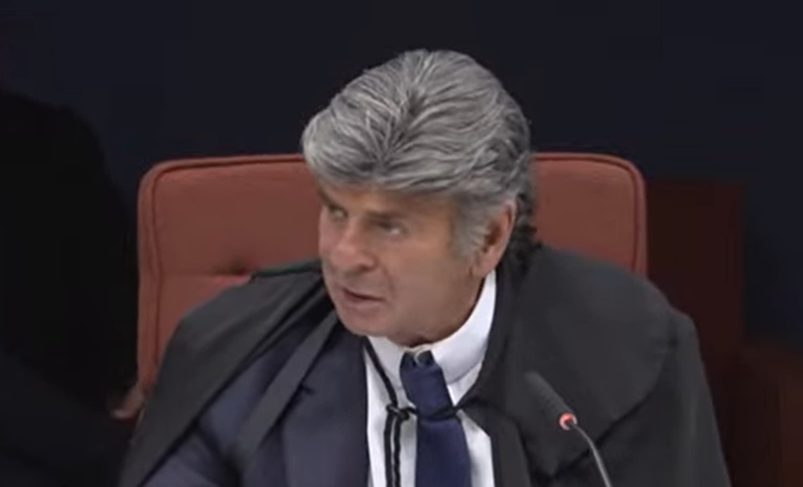 Fux vota para absolver ex-comandante da Marinha por organização criminosa