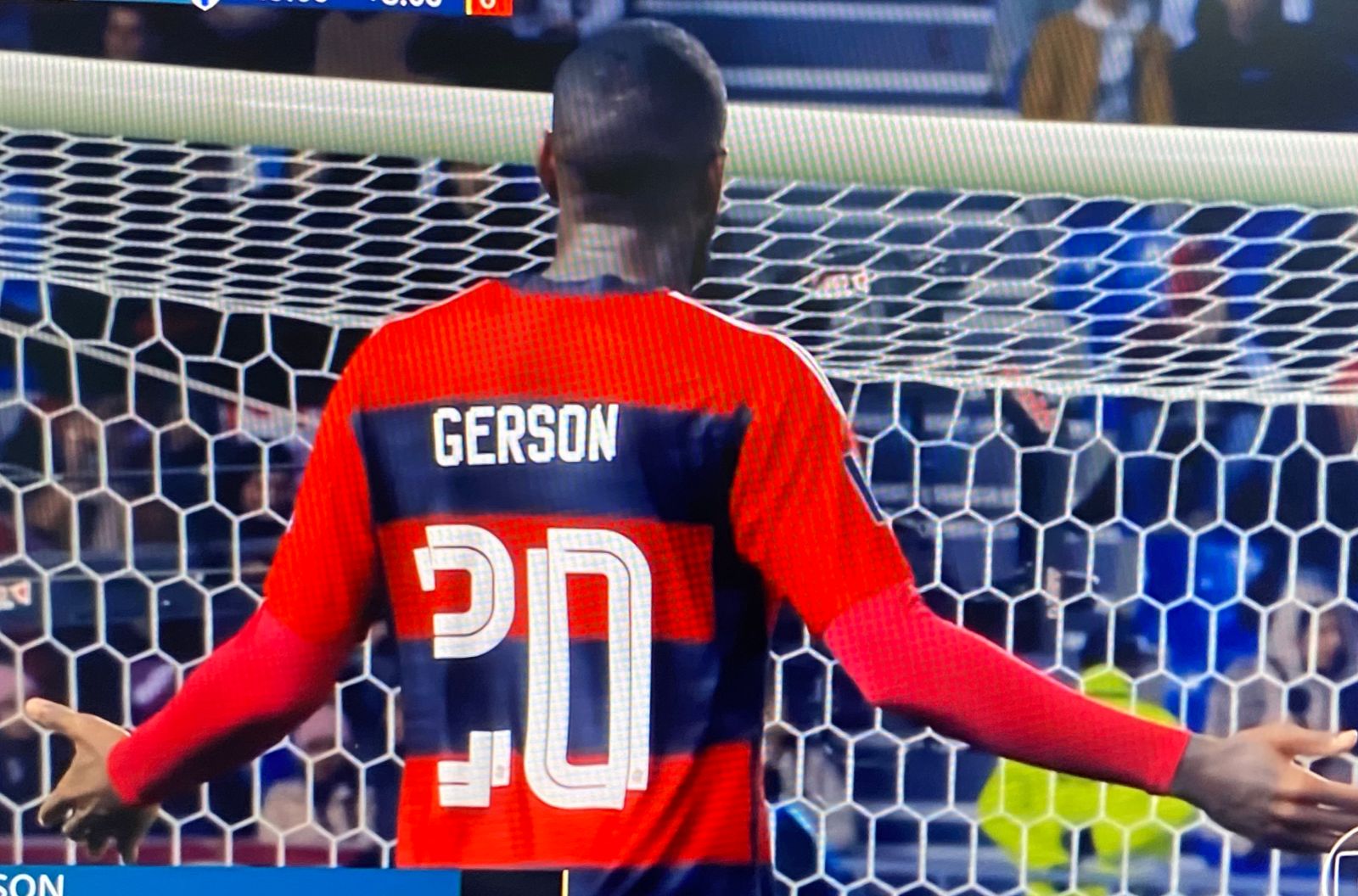 Mundial: Flamengo tem expulsão e Al-Hilal termina primeiro tempo ganhando de 2 a 1