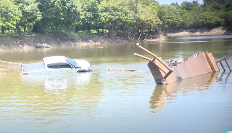 Buscas por desaparecidos em desabamento de ponte na BR-319 entram no 2°dia no Amazonas