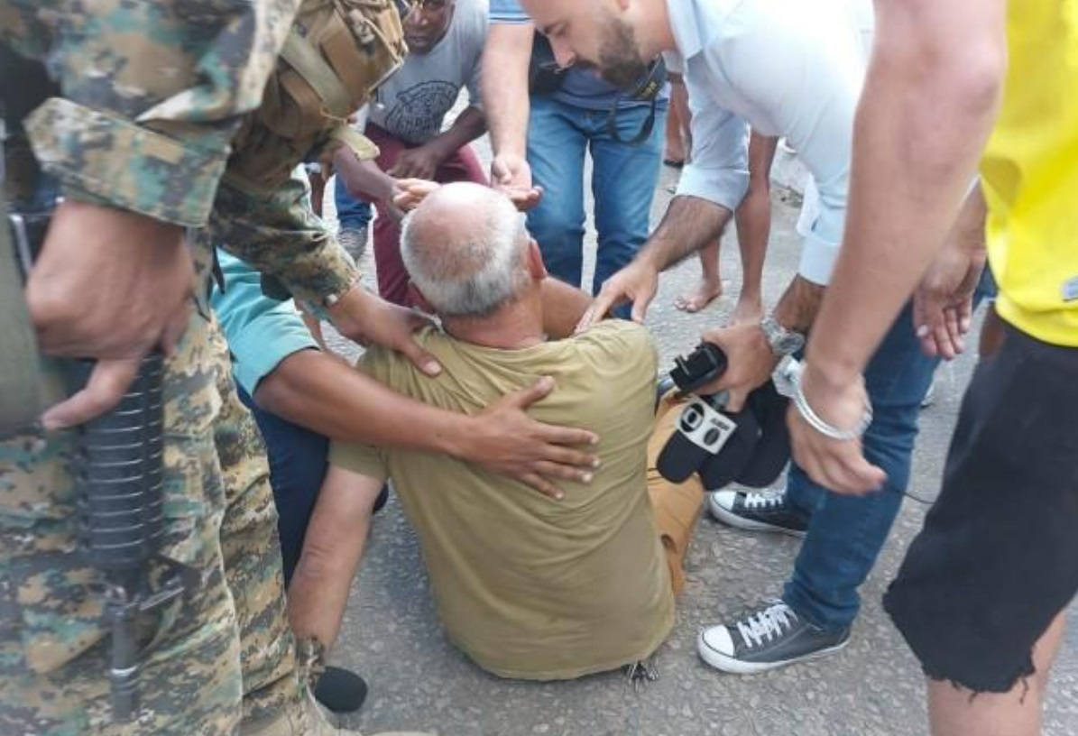 Repórter da TV Globo é agredido com soco por apoiadores de Roberto Jefferson e Jair Bolsonaro