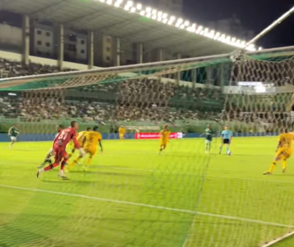 Fora de casa, Amazonas perde para o Goiás na abertura da Série B do Brasileirão