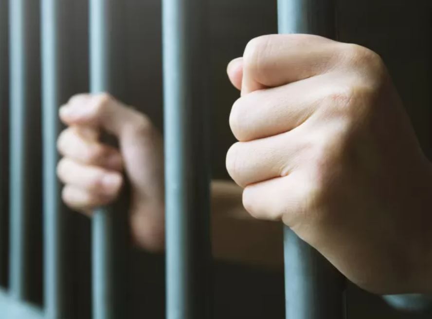 Homem vai parar na cadeia após estuprar adolescente em Manaus