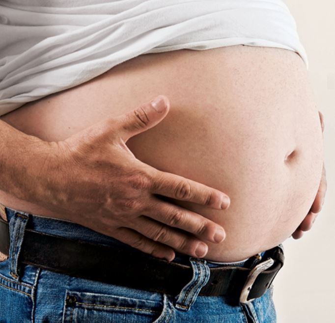 Homens são flagrados tentando se passar por grávidas para tomarem vacina da Pfizer