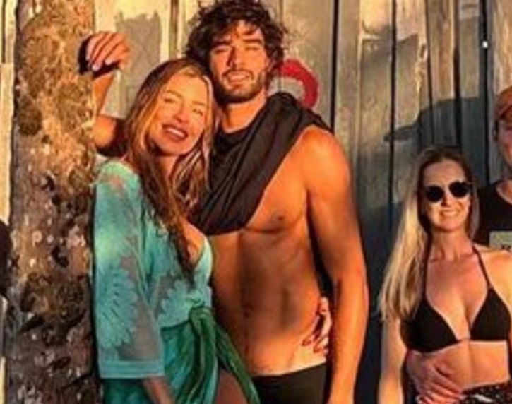 Grazi Massafera se revolta e nega 'término' com Marlon Teixeira: 'namoro nunca existiu'