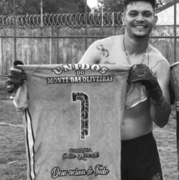 Goleiro é executado na frente dos amigos em bar no Monte das Oliveiras