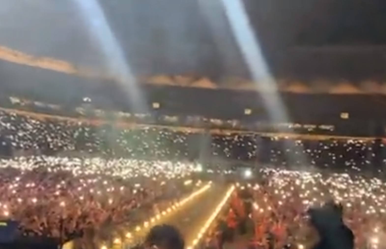 Internautas comentam aglomeração no show de Gusttavo Lima em Manaus: 'a Ômicron chegando'