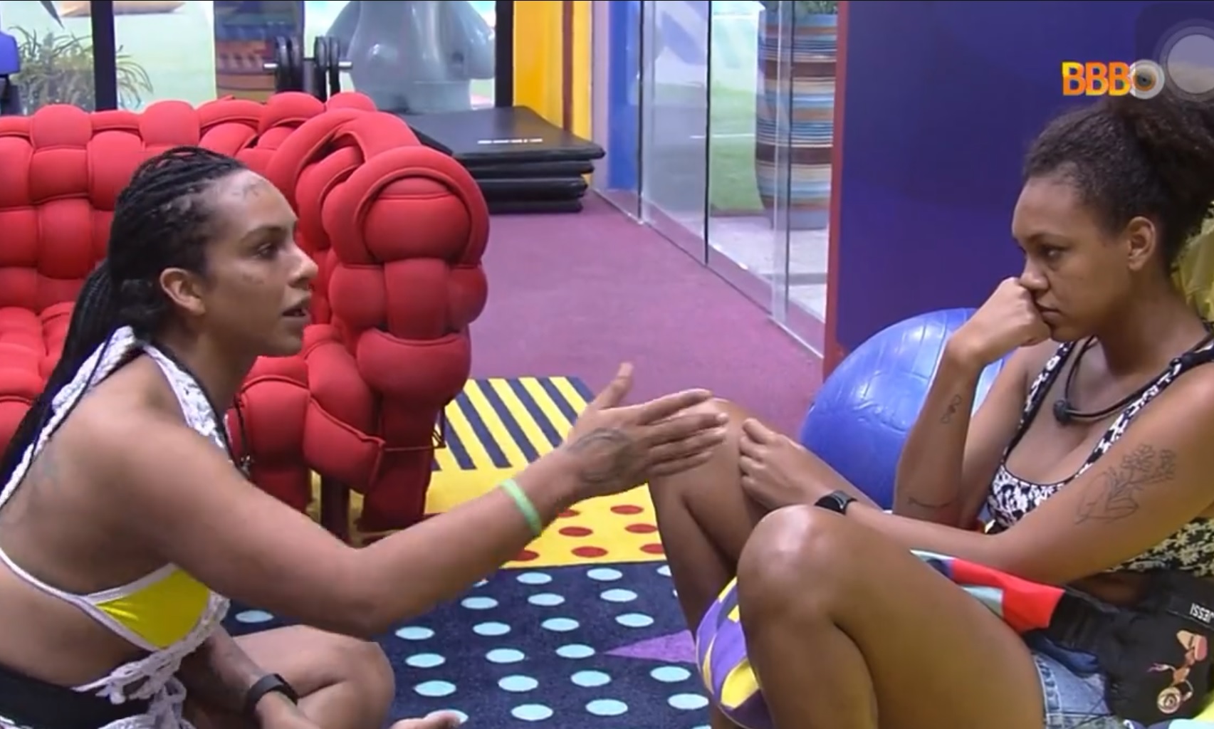 BBB 22: Linn e Jessi se desentendem após professora dedurar voto em DG
