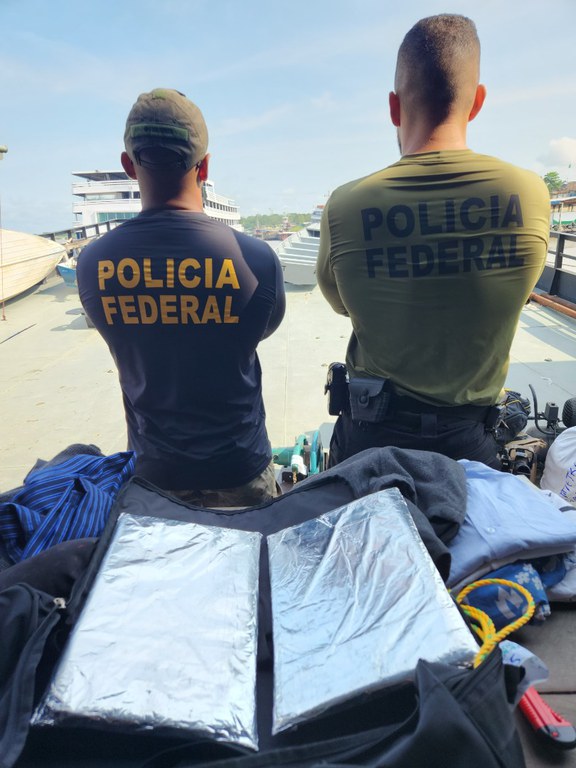 PF prende homem que transportava drogas em mala no Amazonas