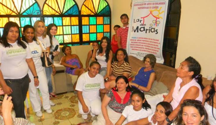 Hamburgueria lança campanha temática em Manaus para ajudar Lar das Marias