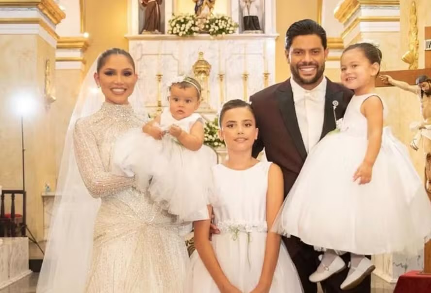 Filhos mais velhos de Hulk não vão ao casamento do pai com a prima