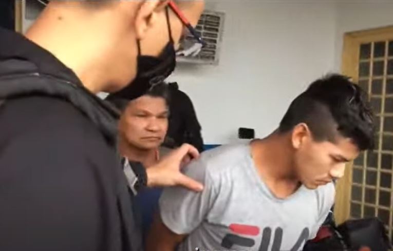 Trio suspeito de assassinar família e abandonar corpos em canoa é transferido para Manaus