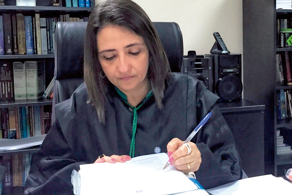 Bolsonaristas serão multados caso descumpram decisão federal em frente ao CMA