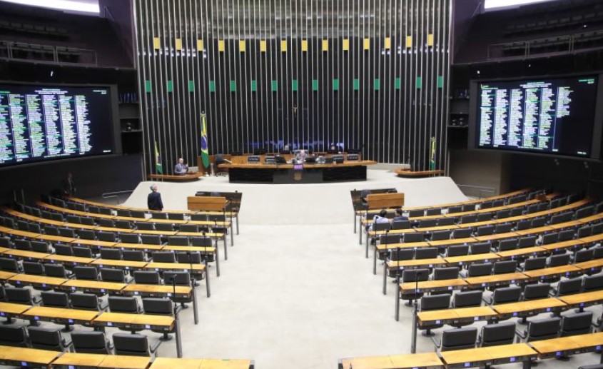 Câmara lança concurso com salários de até R$ 30 mil e provas em todas as capitais