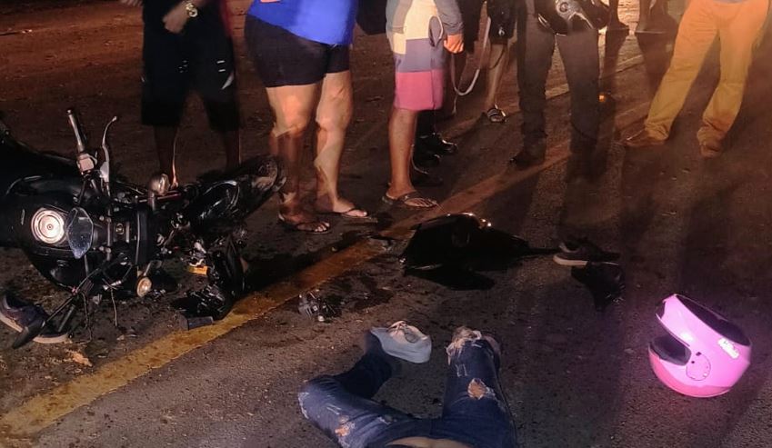 Grávida morre e marido fica ferido em acidente entre carro e moto na AM-070