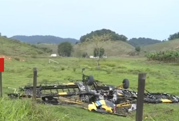 Piloto é resgatado por vaqueiro minutos antes de avião explodir em fazenda