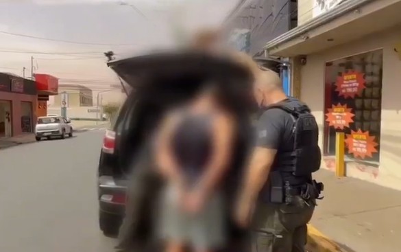 Trio é preso por usar IA para falsificar biometrias de vítimas e comprar carros no Amazonas