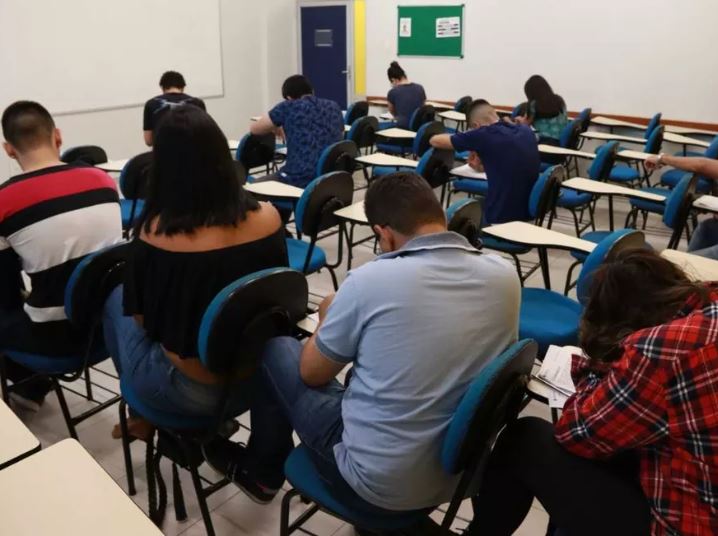 Prazo para se inscrever em concurso da Afeam termina amanhã; Salários chegam a R$ 6 mil  