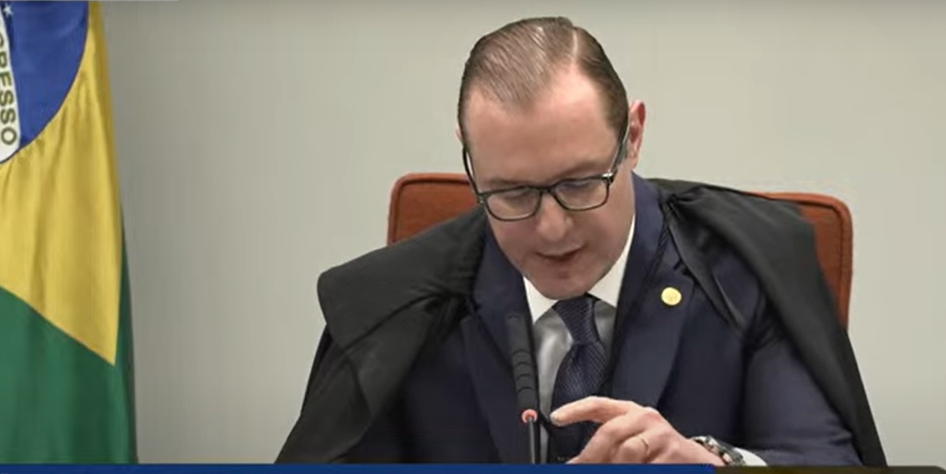 Primeiro dia de julgamento de Bolsonaro e mais 7 réus por tentativa de golpe é encerrado