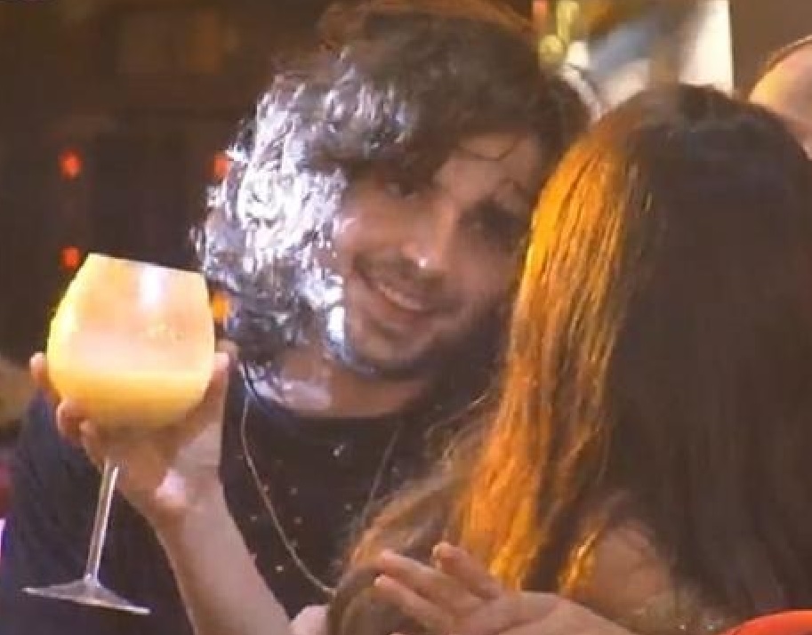 Fiuk dá em cima de Juliette várias vezes e leva fora da sister; vídeos