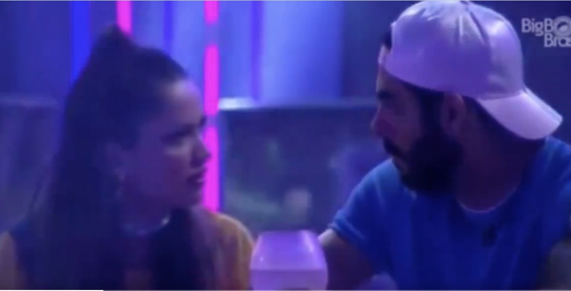 BBB21: Juliette joga na cara de Rodolffo ‘trairagem’ de Sarah