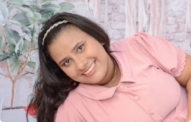 Mulher morre após se queimar enquanto fritava ovo