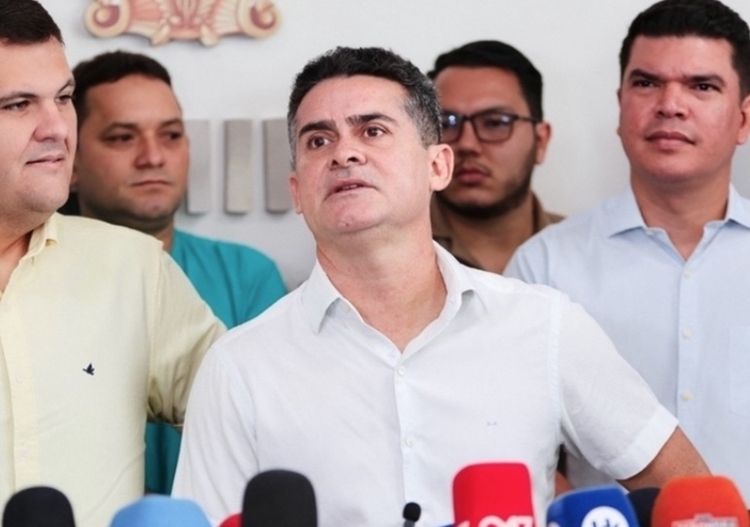 David Almeida critica Alberto Neto e Amom Mandel por falta de investimentos em Manaus