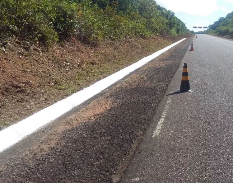 Motorista bate em motocicleta e mata mulher durante ultrapassagem na AM-240