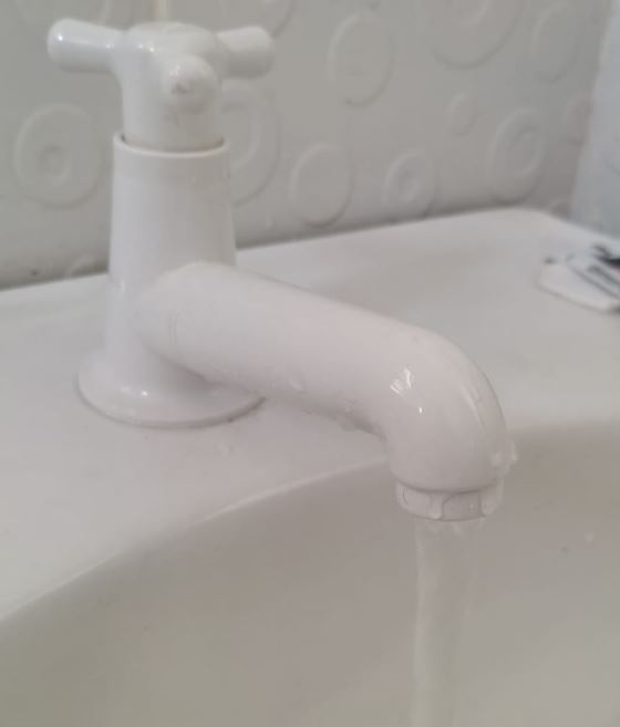 Obra em reservatório deixa mais de 20 bairros sem água hoje em Manaus