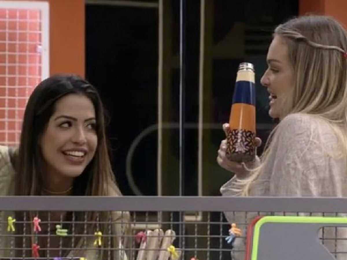 Laís e Bárbara detonam Naiara Azevedo na estreia do BBB22; veja vídeo