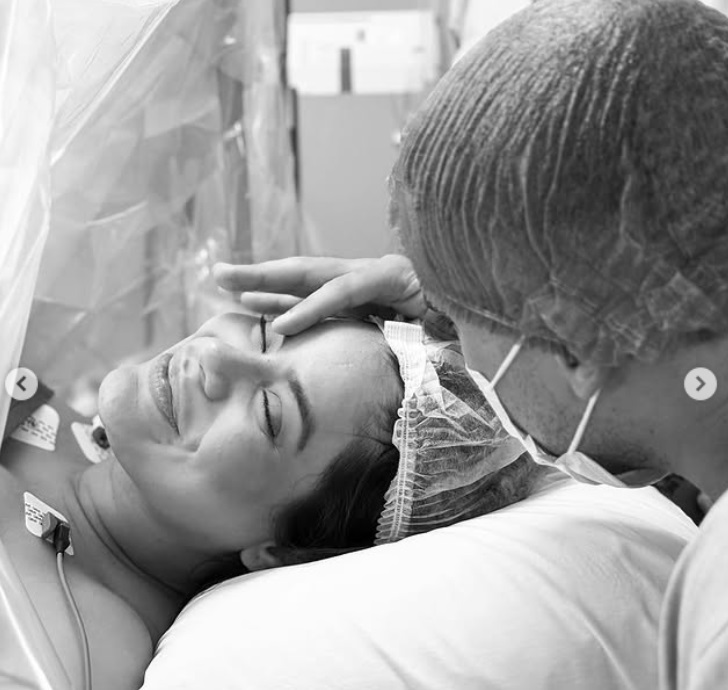 Lexa revela que filha Sofia faleceu após nascer prematuramente: "parte de mim se foi"