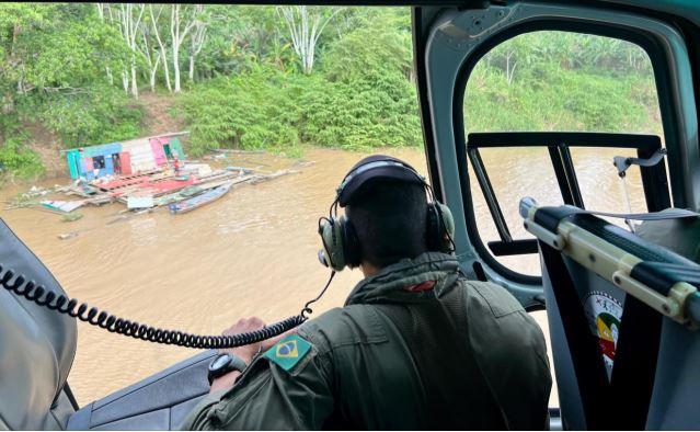 Marinha intensifica buscas por desaparecidos após acidente com balsa em Manicoré