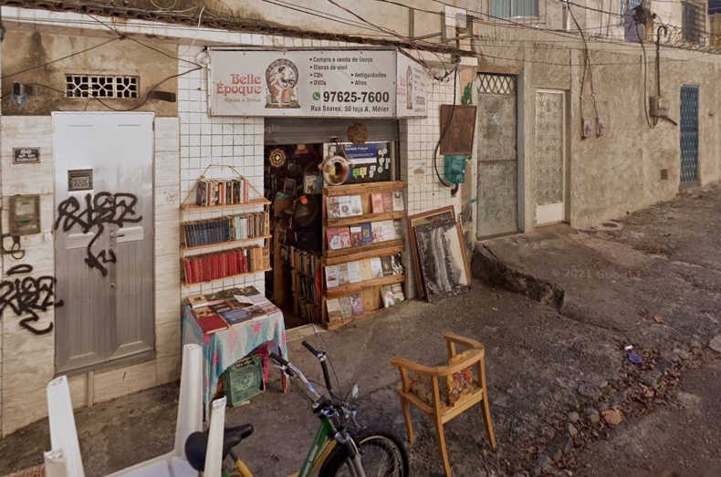 Livraria Belle Époque pega fogo no Rio de Janeiro