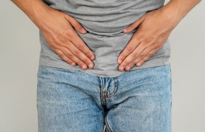 "Tarado" é preso após mostrar pênis e chamar crianças para tocá-lo em Tefé