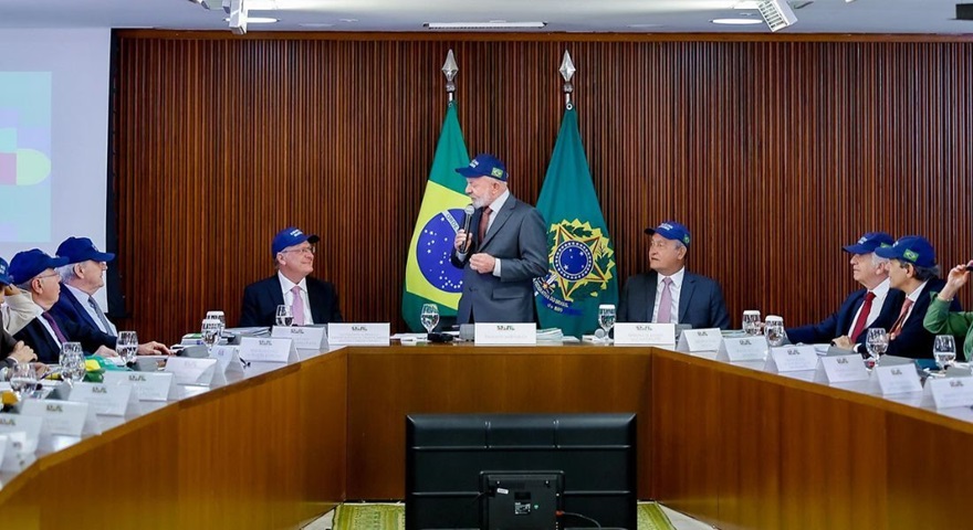 Lula cobra lealdade de ministros e diz que Tarcísio será seu adversário em 2026