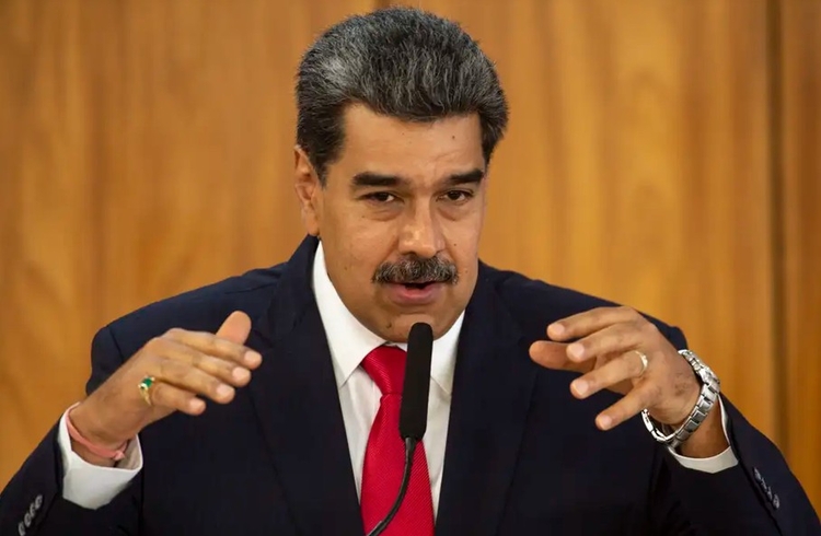 Venezuela acusa Trump de 'ameaça colonialista' após ordem sobre espaço aéreo